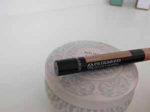the body shop make up review eyeshadow stick